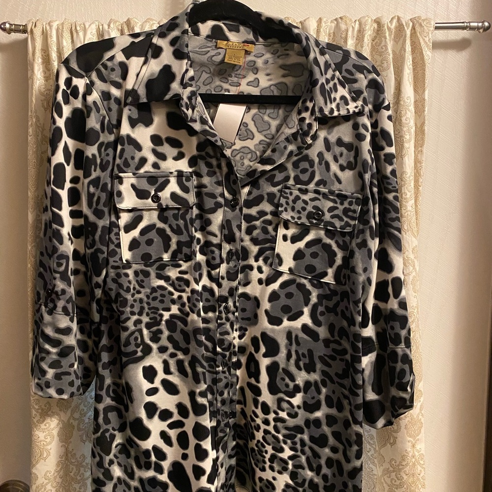 Peck & Peck Black and Gray Animal Print Shirt